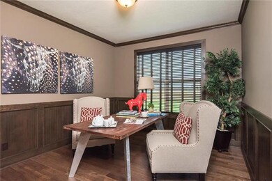 1504 SW Cross Creek Dr, Lee's Summit, MO 64082 - photo 7