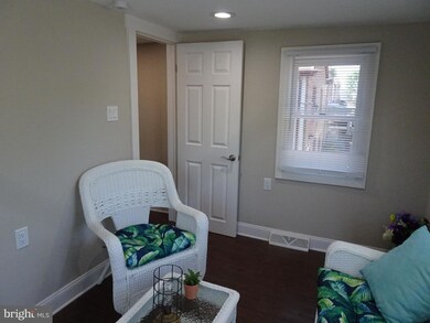 27 W 5th St, New Castle, DE 19720 - photo 4