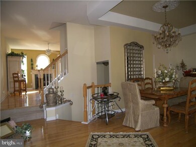 48 Charter Oak Ct unit 604, Doylestown, PA 18901 - photo 4