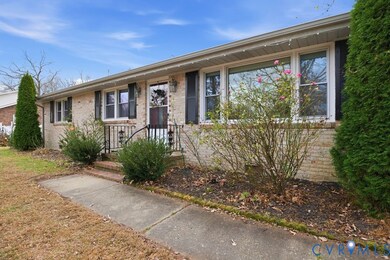 240 Southwood Dr, Petersburg, VA 23805 - photo 5