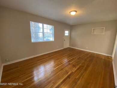 563 Aiken Rd, Jacksonville, FL 32216 - photo 2