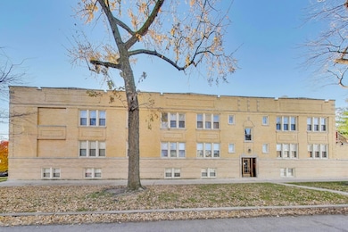 4411 W Wilson Ave unit 1, Chicago, IL 60630 - photo 3