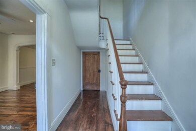 141 E Main St, Mechanicsburg, PA 17055 - photo 2