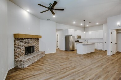 12106 Elkhart Ave unit B, Lubbock, TX 79424 - photo 3