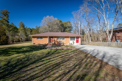 561 Dawnville Rd NE, Dalton, GA 30721 - photo 2