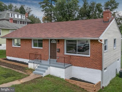 11 Saint Timothys Ln, Catonsville, MD 21228 - photo 2