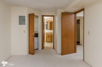 9625 Independence Dr Anchorage-large-006
