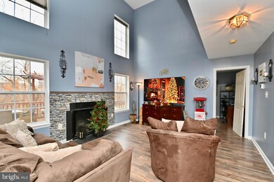 8534 Kingsway Dr, White Plains, MD 20695 - photo 6