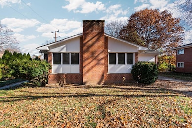 2219 Needham Rd, Ann Arbor, MI 48104 - photo 4