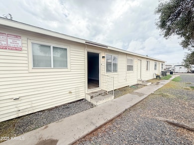 3426 E Melvin St unit E, Phoenix, AZ 85008 - photo 3