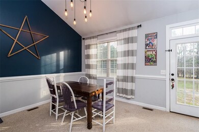 2447 Foxfire Ln, Burlington, NC 27217 - photo 4