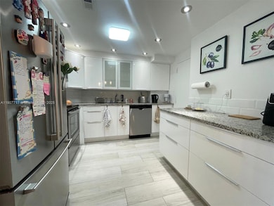 Arlen House unit 1123, Sunny Isles Beach, FL 33160 - photo 3