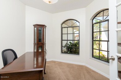 OFFICE OR FORMAL DINING ROOM