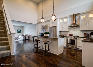 541 Old Macatawa Ct Holland MI-small-033