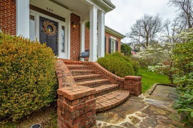 202 E Brow Rd. HD-103