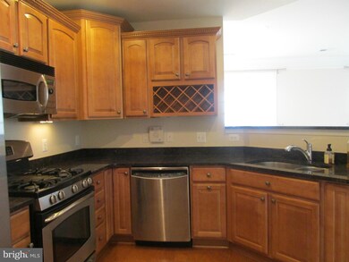 7126 Huntley Creek Place, Alexandria, VA 22306 - photo 5