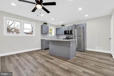 355 S 27th St, Camden, NJ 08105 - photo 3