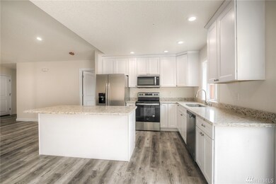 303 Oak St, Winlock, WA 98596 - photo 7