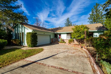 2555 Sandra Ct-5