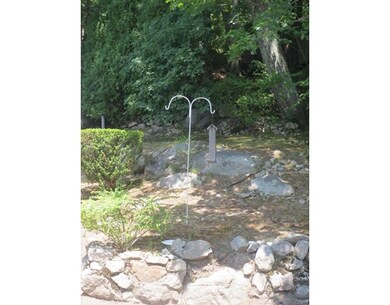 37 Rockway Rd, Peabody, MA 01960 - photo 3