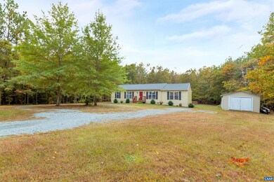 5578 Rolling Rd, Scottsville, VA 24590 - photo 3