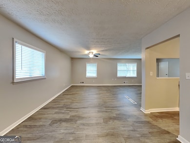 1352 Labelle St, Jonesboro, GA 30238 - photo 4