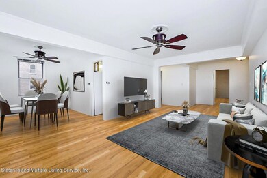 Living Room/Dining room