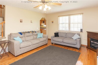 391 Pebble Creek Dr, Fraziers Bottom, WV 25082 - photo 7