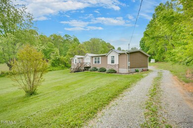 474 Thornburg Rd, Fall Branch, TN 37656 - photo 2