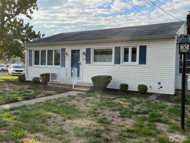 120 Lorraine Ave, Middlesex, NJ 08846 - photo 2