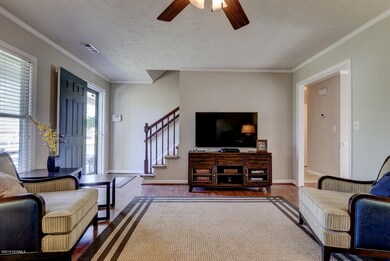 4428 Jason Ct Wilmington NC-large-008-00