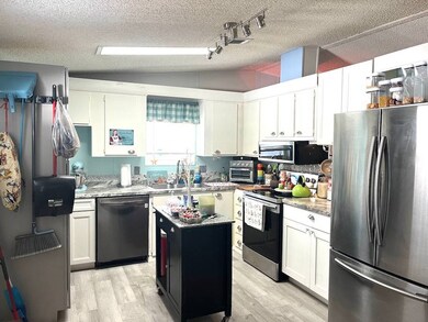 1566 Black Forest Dr, Lakeland, FL 33810 - photo 5