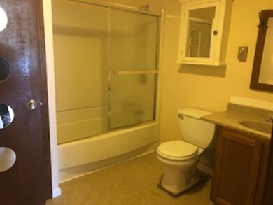 45 Grant St unit 3 Rear, Chicopee, MA 01013 - photo 2