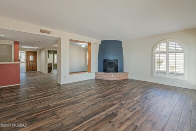 Gas beehive fireplace