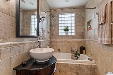 11 Calhoun Rd, Montgomery, AL 36109 - photo 6