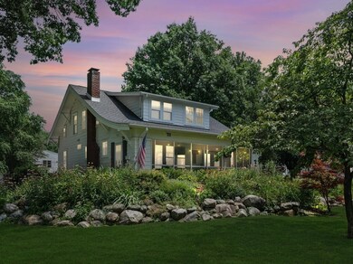 711 N Main St, Tuscola, IL 61953 - photo 2