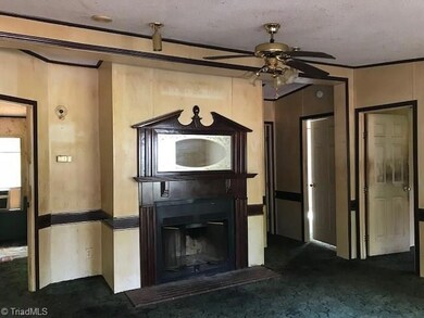 695 Ulah Ct, Asheboro, NC 27205 - photo 3