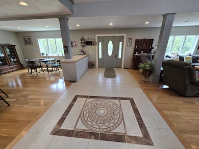 564 Main St, Fremont, NH 03044 - photo 5