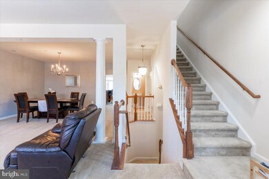 908 Hall Station Dr unit 201, Bowie, MD 20721 - photo 2