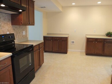 Updated kitchen with new appliances and ceramic ti