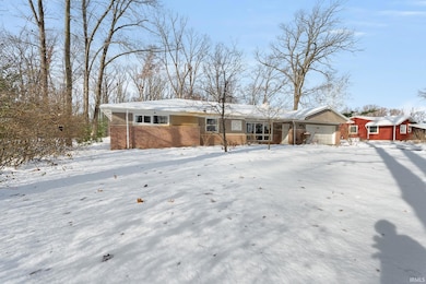 1818 Marietta Dr, Fort Wayne, IN 46804 - photo 2