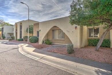 1733 W Citrus Way-3