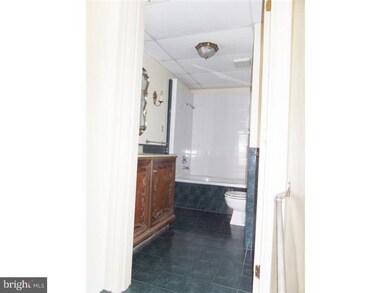 10 S Reading Ave unit 2-D, Boyertown, PA 19512 - photo 5