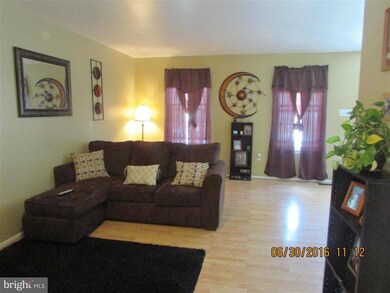 8329 Snowden Oaks Place, Laurel, MD 20708 - photo 3