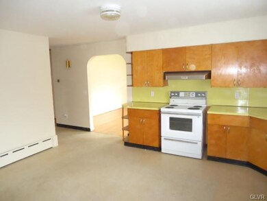 846 5th St, Whitehall, PA 18052 - photo 3