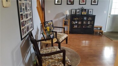 Sitting area/Foyer