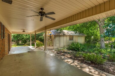 1304 N Trinity St, Decatur, TX 76234 - photo 4