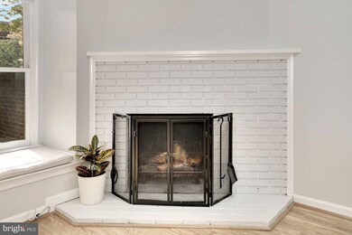 1114 N Taylor St unit A, Arlington, VA 22201 - photo 5