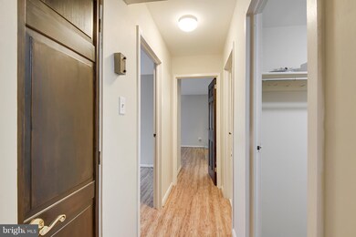 11212 Chestnut Grove Square unit 113, Reston, VA 20190 - photo 7