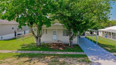 6141 Zephyr Ridge Dr, Zephyrhills, FL 33542 - photo 2